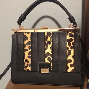 Black and gold leopard print handbag